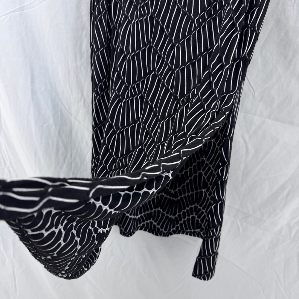 Chico's Black & White Abstract Geometric Textured Maxi Skirt Boho 90’s Revival - Picture 4 of 11